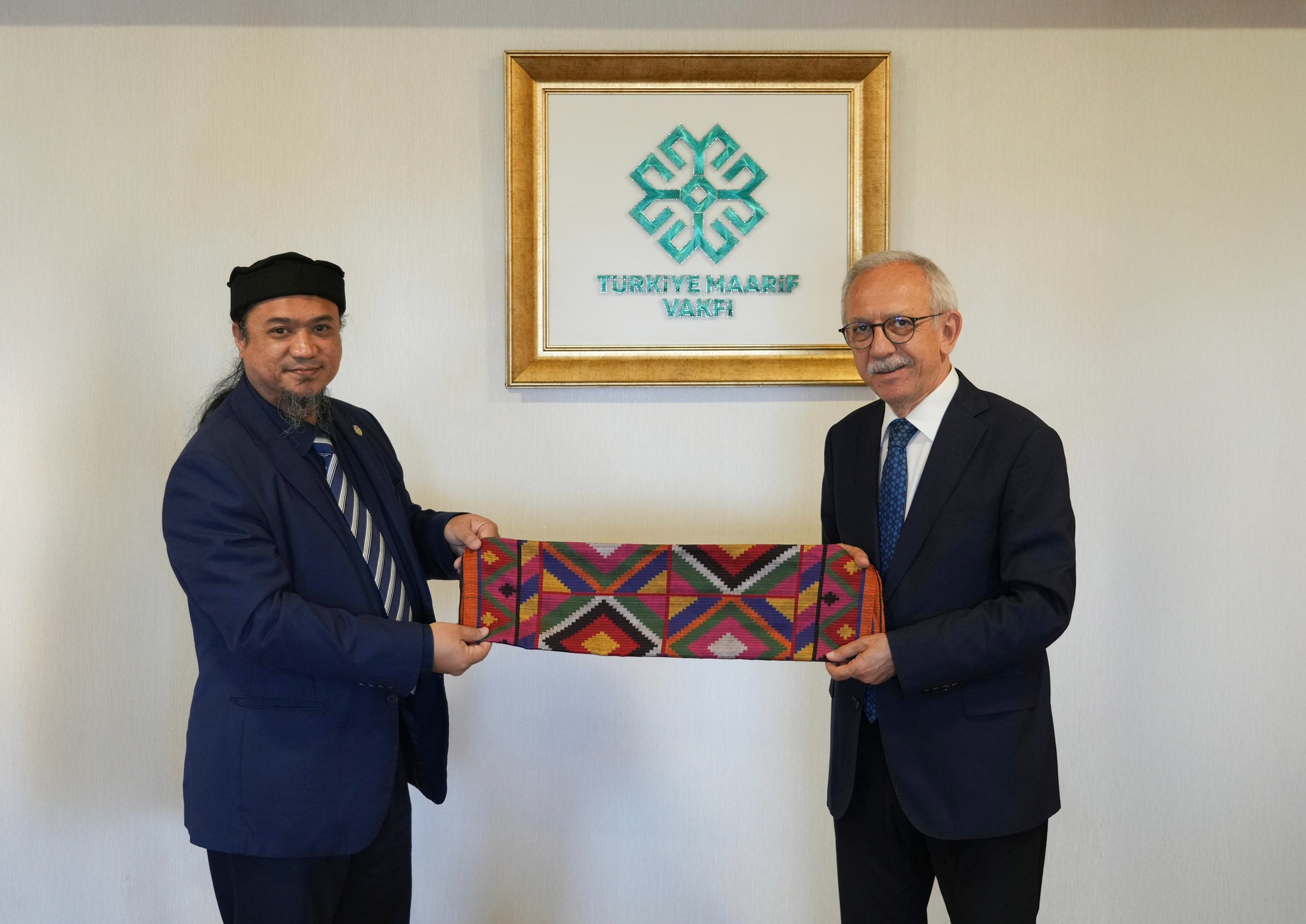 The MNLF delegation, led by Vice Chairman  Ustadz Abdulkarim T. Misuari, was warmly received by Prof. Dr. Ahmet Emre Bilgili, Deputy Chairman of the Turkish Maarif Foundation, along with TMF’s top management and regional directors. The atmosphere was one of mutual respect and optimism as both parties discussed avenues for collaboration in the field of education.