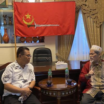 September 11 2022 Mnlf Chairman Nur Misuari Welcomes Interim Chief Minister And Milf Chairman Ahod Ebrahim And Senior Minister Abdulraof Macacua To His Residence In Davao City 5