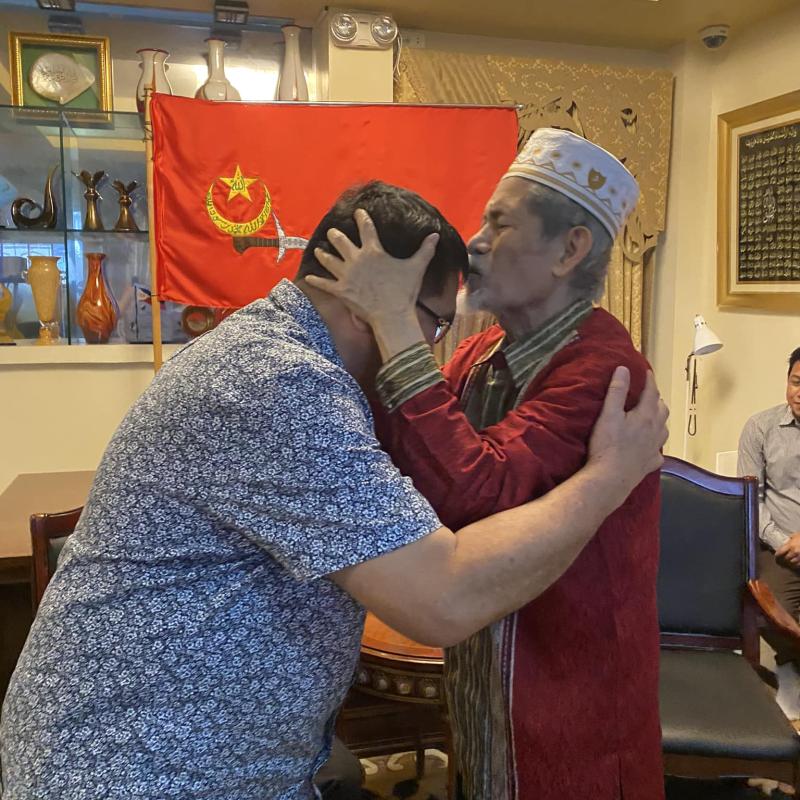 September 11 2022 Mnlf Chairman Nur Misuari Welcomes Interim Chief Minister And Milf Chairman Ahod Ebrahim And Senior Minister Abdulraof Macacua To His Residence In Davao City 77